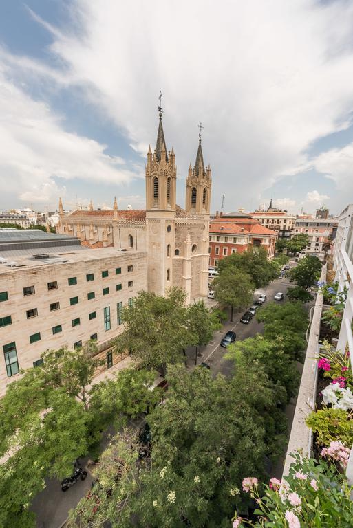 Los Jeronimos Мадрид Номер фото